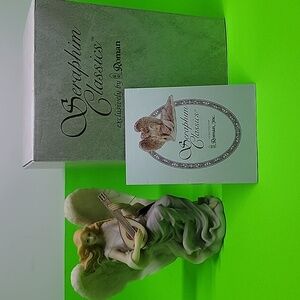 NIB Seraphim Classics Angel Lydia w/ Mandolin By Roman